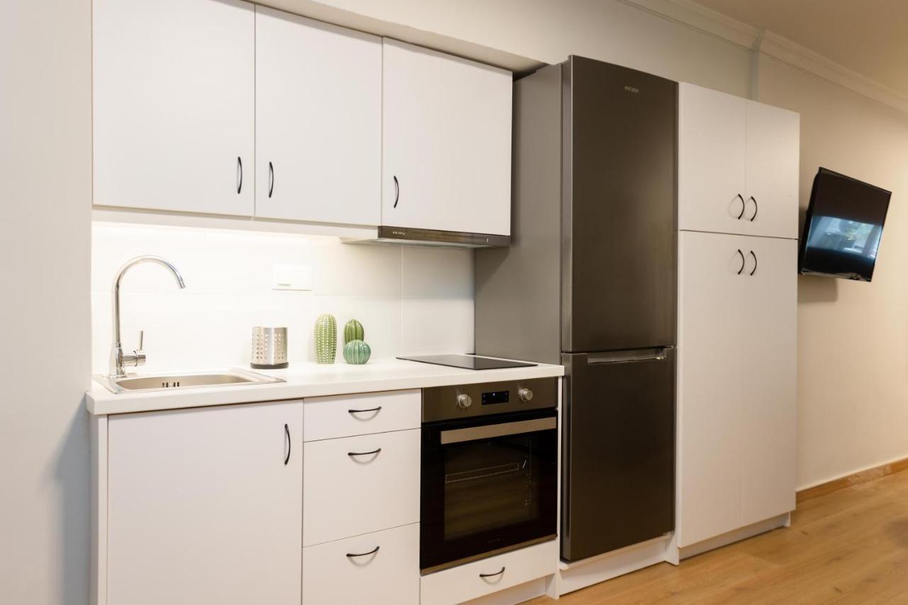 City Vibes Apartment Tesalonika Bagian luar foto