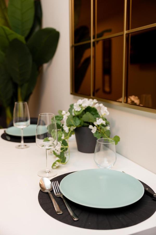 City Vibes Apartment Tesalonika Bagian luar foto